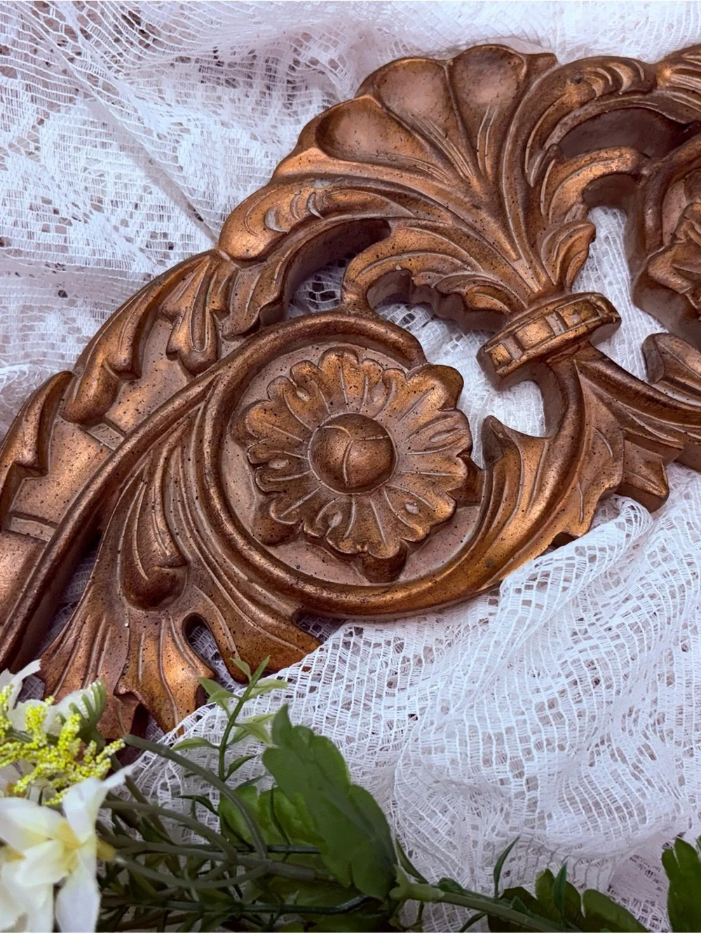 Vintage style wall accent